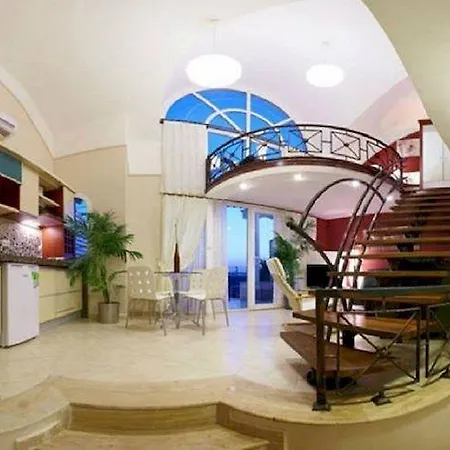 Seahorse Deluxe Hotel