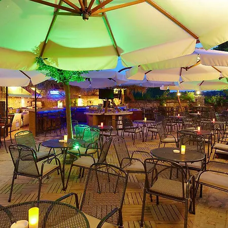 Seahorse Deluxe Hotell 3*