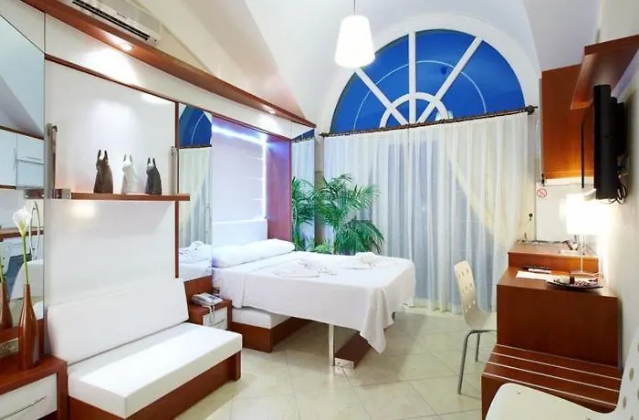 Seahorse Deluxe 3*